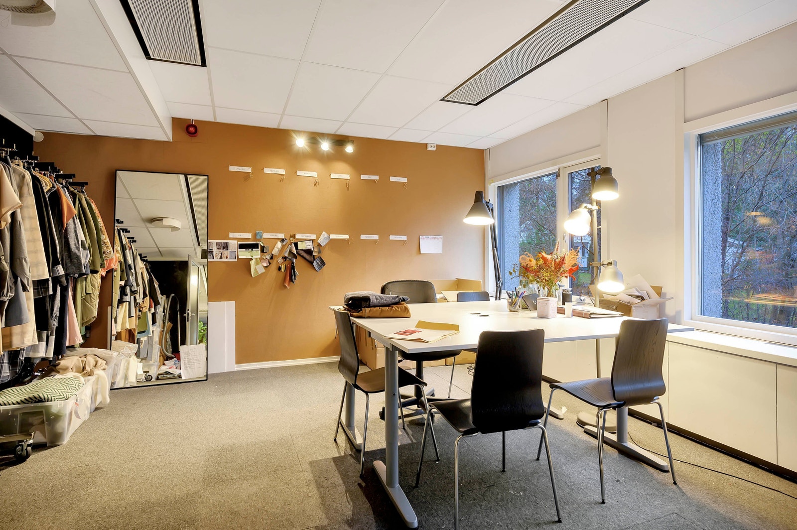 Lager/show room Galleribilde