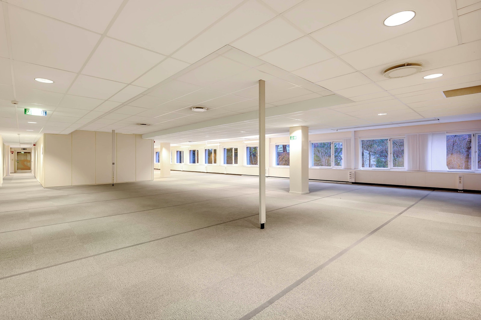 Slik ser det ut de områdene det ikke er pusset opp. Her finner vi en løsning enten man vil flytte inn as is eller lage sin helt egen profil på arealet. Galleribilde