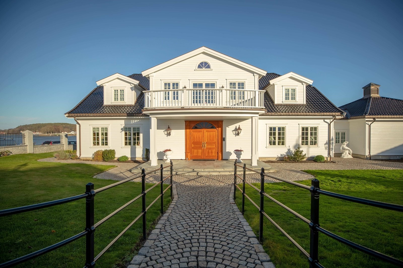 Herskapelig inngangsparti Galleribilde