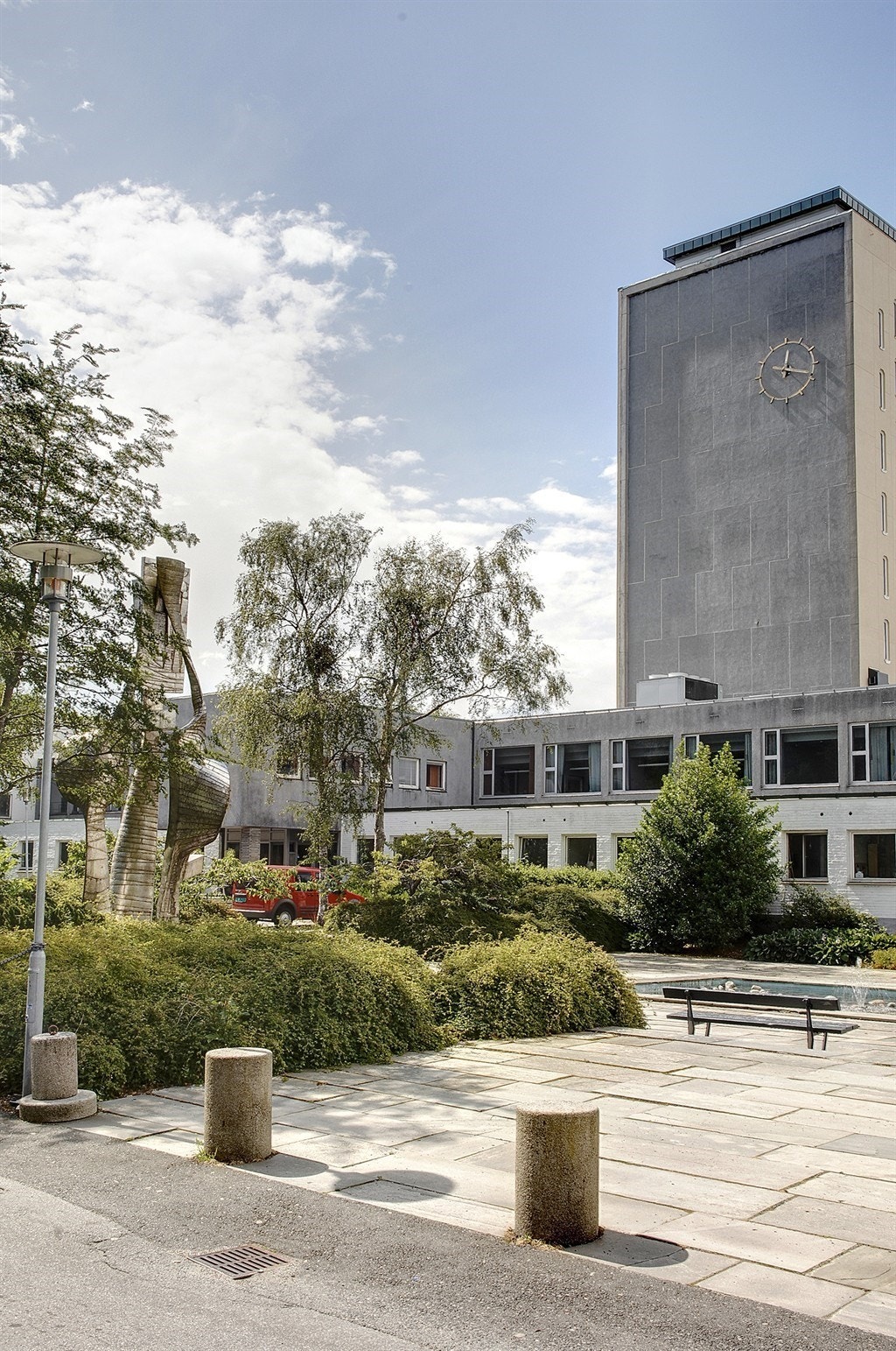 NHH ligger i gang- og sykkelavstand fra leiligheten. Galleribilde
