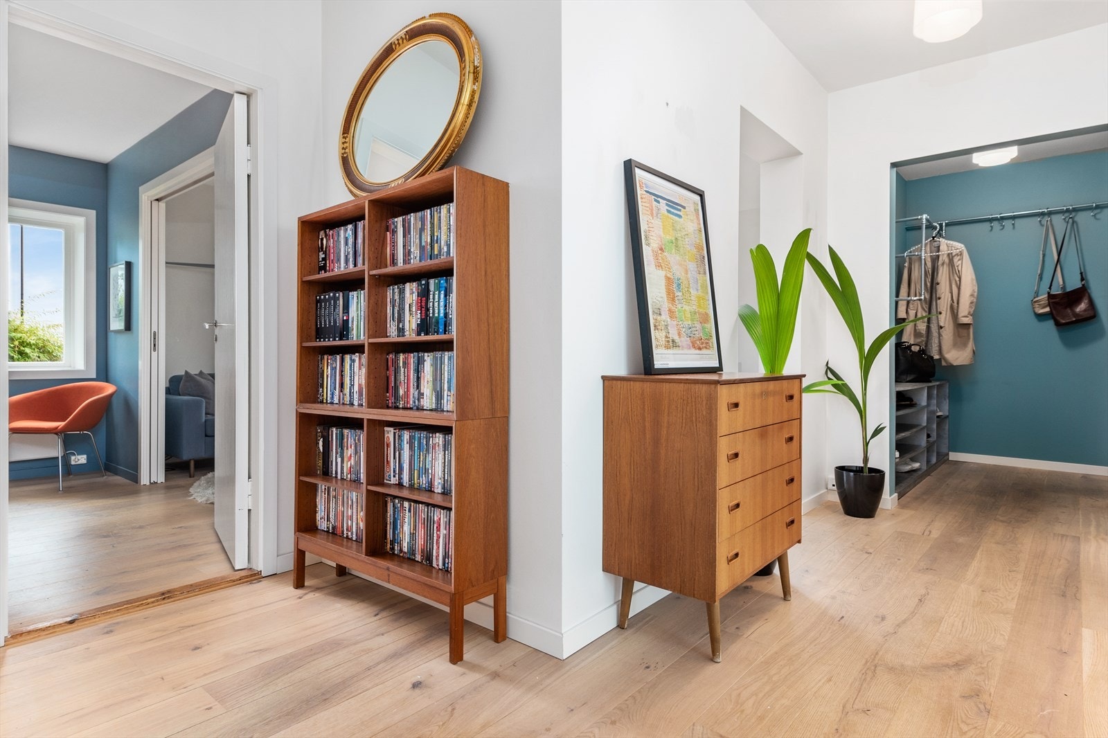 Hyggelig entré/gang med god plass til sko og yttertøy. Galleribilde