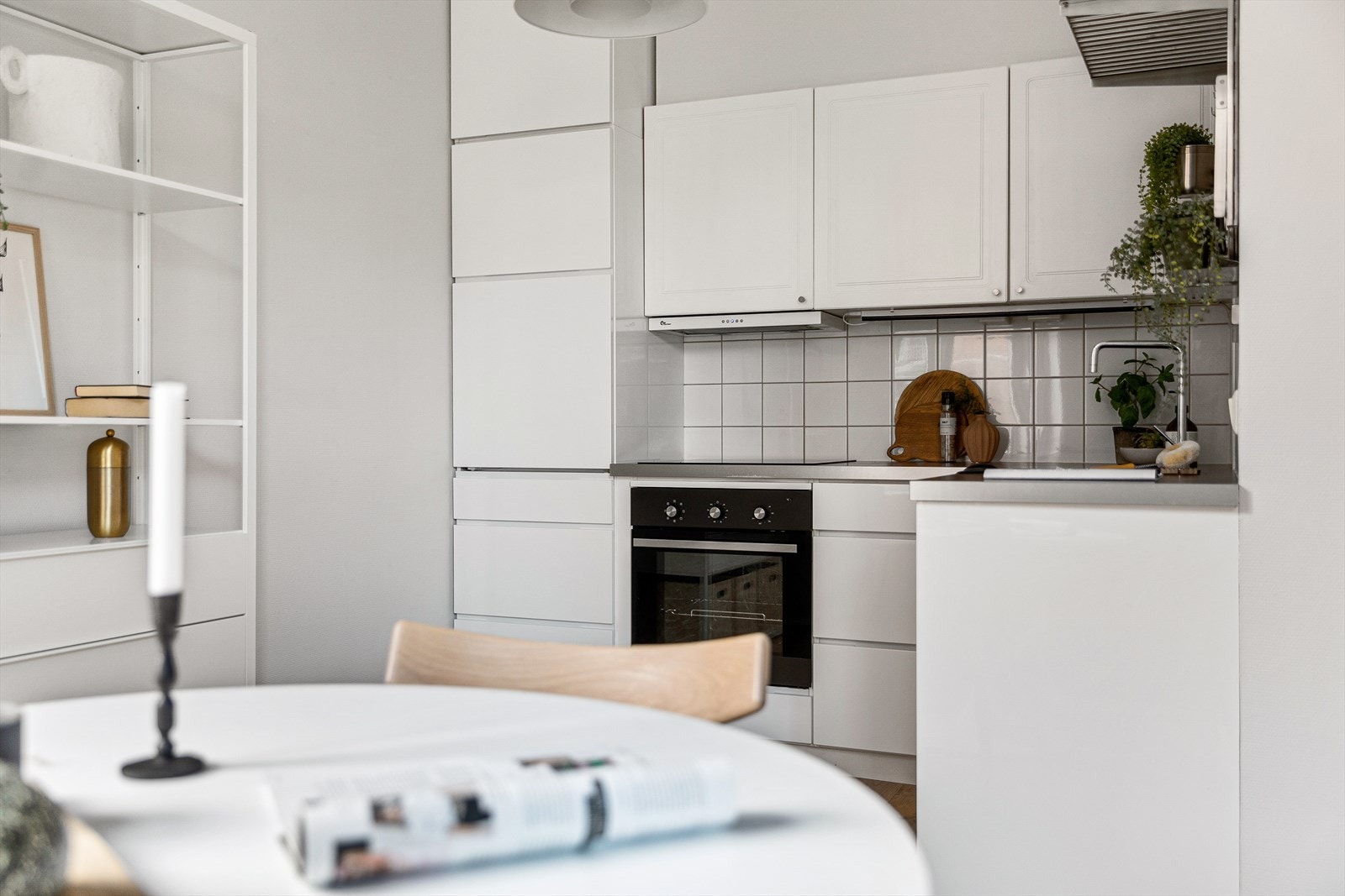 Pent, stilsikkert og godt utnyttet kjøkken Galleribilde