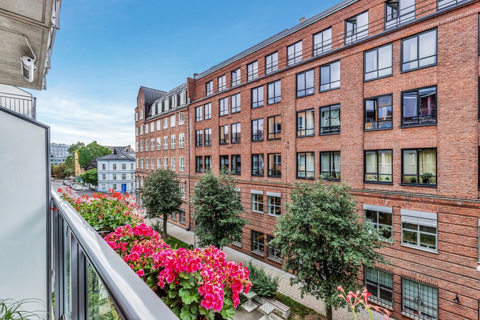 Her vil du trives! Galleribilde