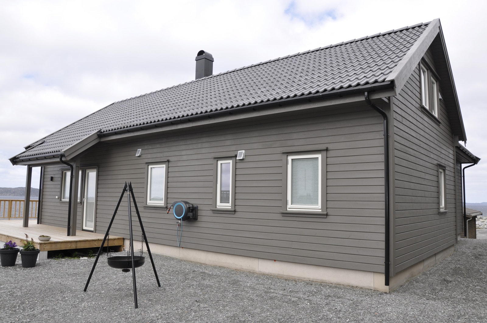 Samme type hytte bygget for kunde ned ved Moloen. Galleribilde