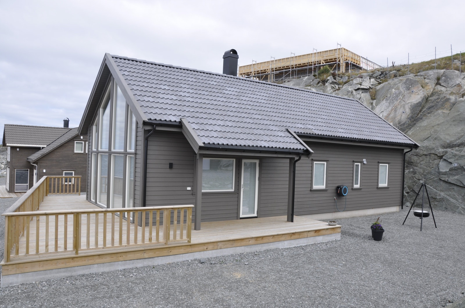 Samme type hytte bygget for kunde ned ved Moloen. Galleribilde