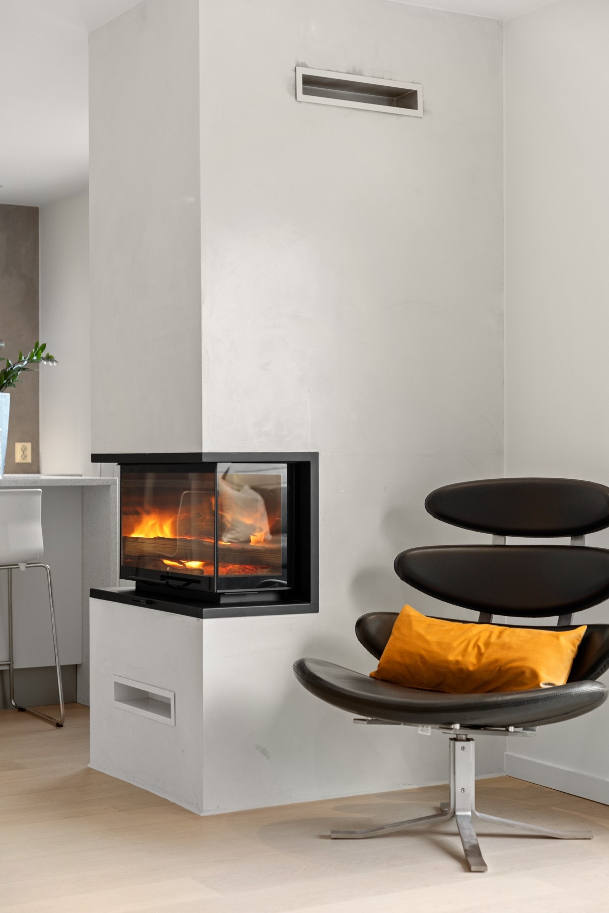 Contura peis med glass på tre sider (ny i 2016). Galleribilde