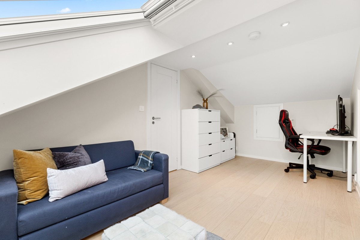 Leiligheten inneholder tre store soverom. Galleribilde