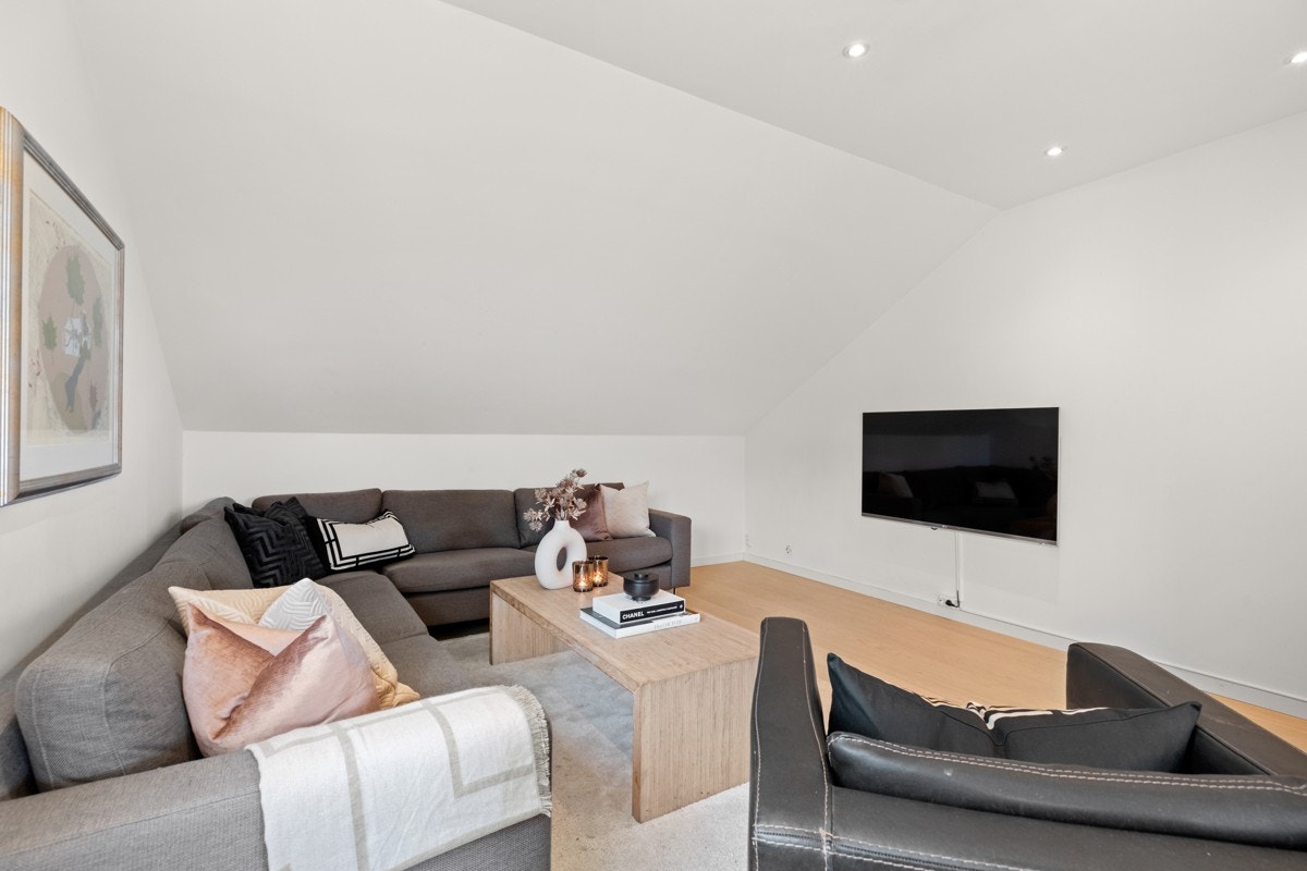 Her finner du enkelt plassen du måtte trenge til komfortmøbelement. Galleribilde