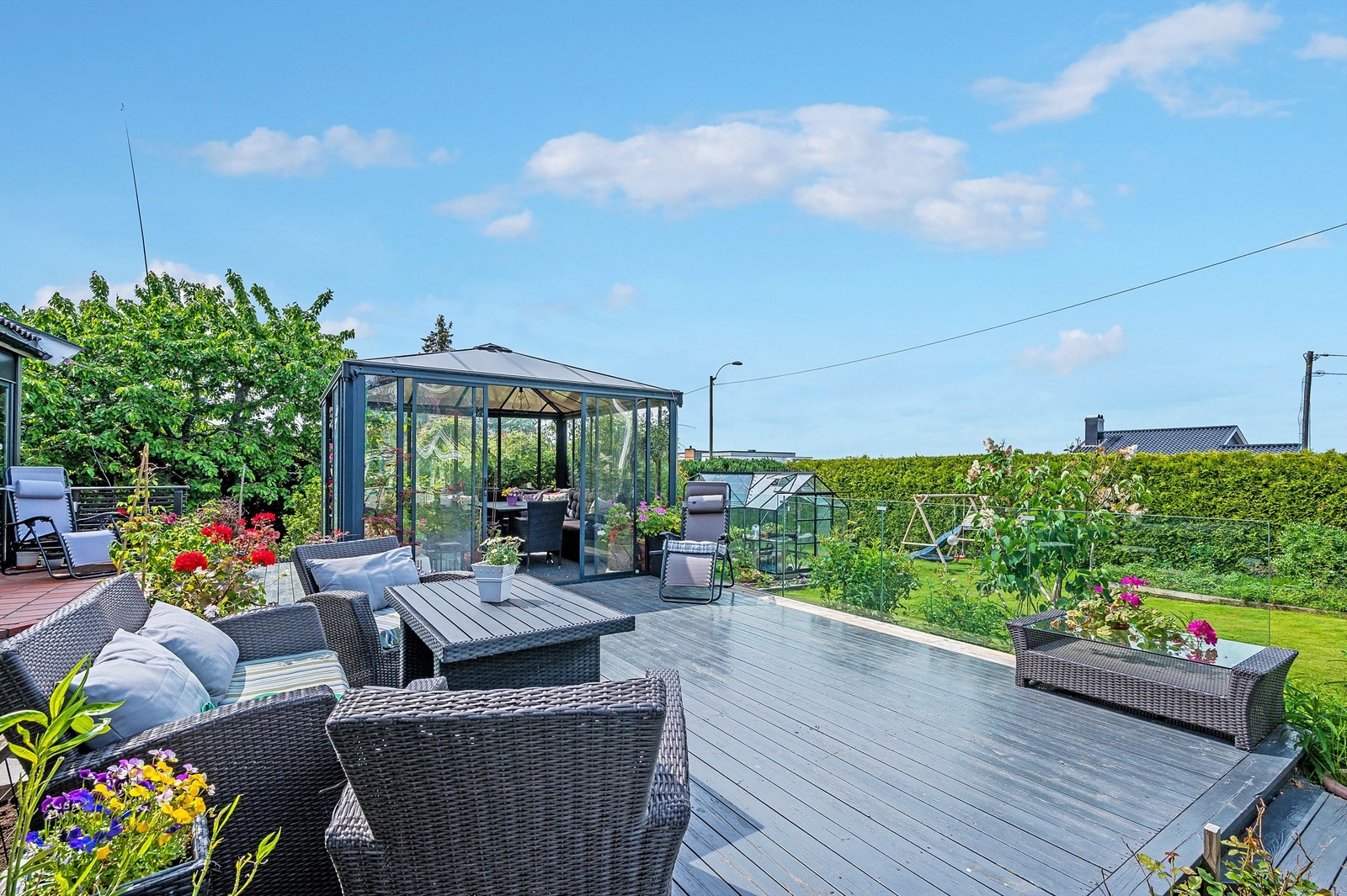 Terrasse/hagestue Galleribilde