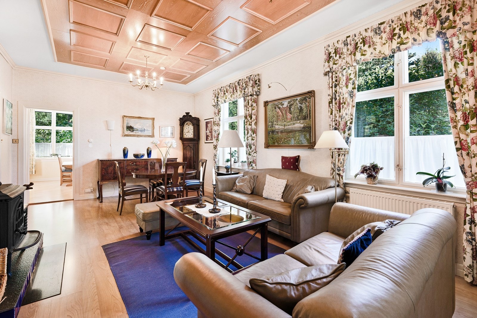 Merk deg den generøse takhøyden på 2,96 m. Galleribilde