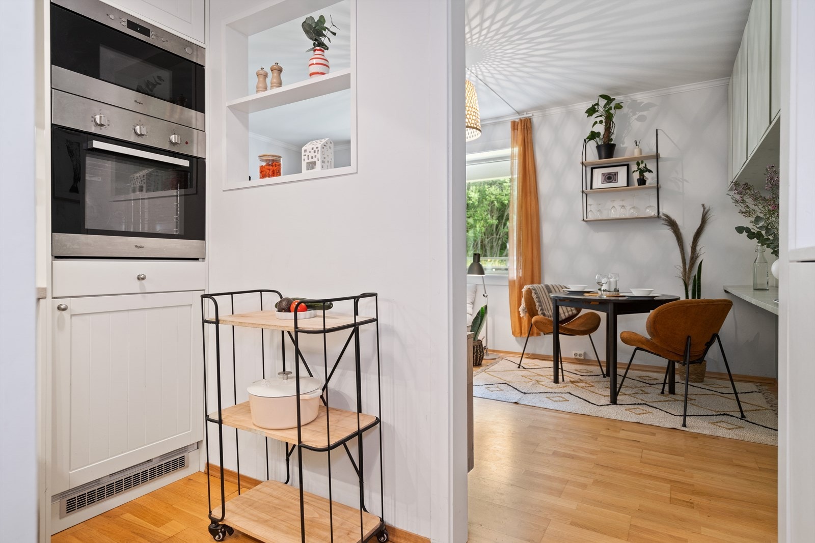 Hvitevarer på kjøkken medfølger salget! Galleribilde