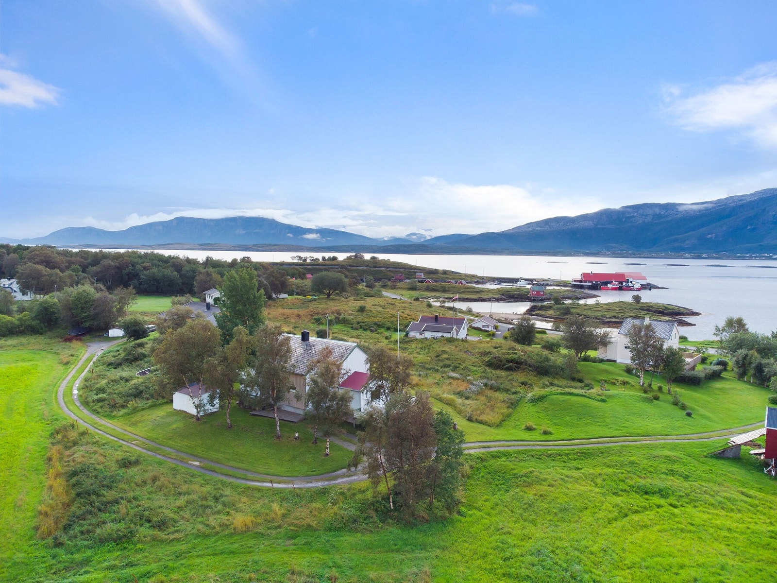 Flott beliggenhet på utsiktstomt i landlige omgivelser Galleribilde