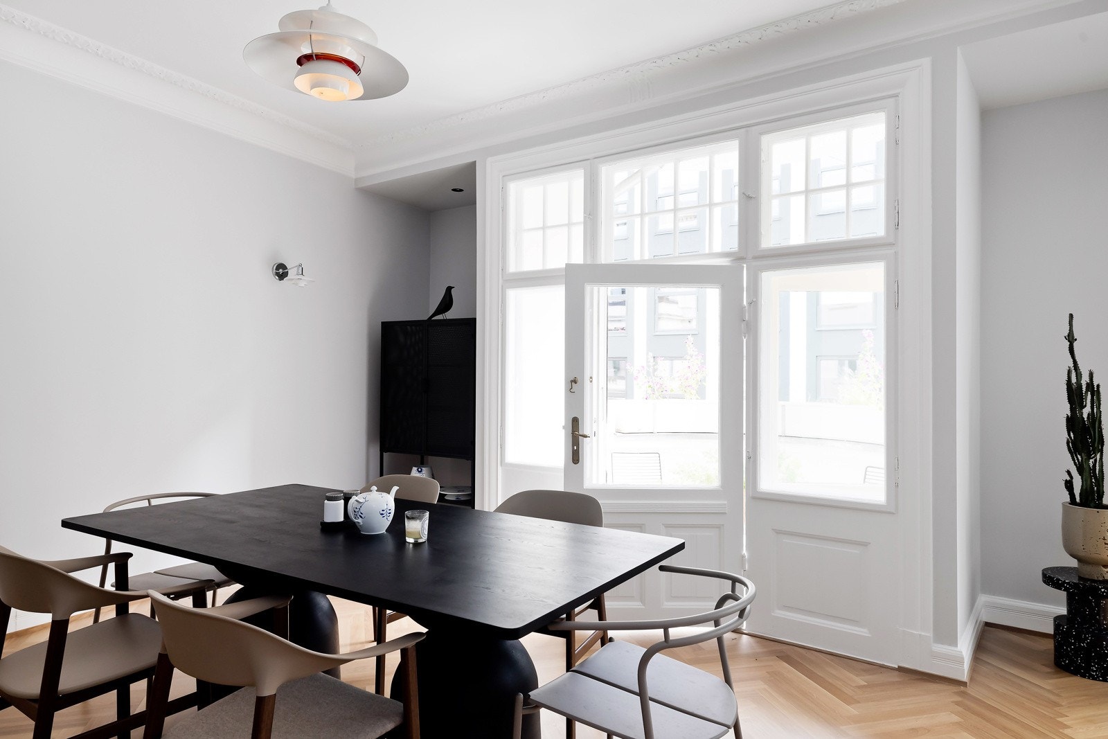 Utgang til herlig balkong fra spisestuen. Galleribilde