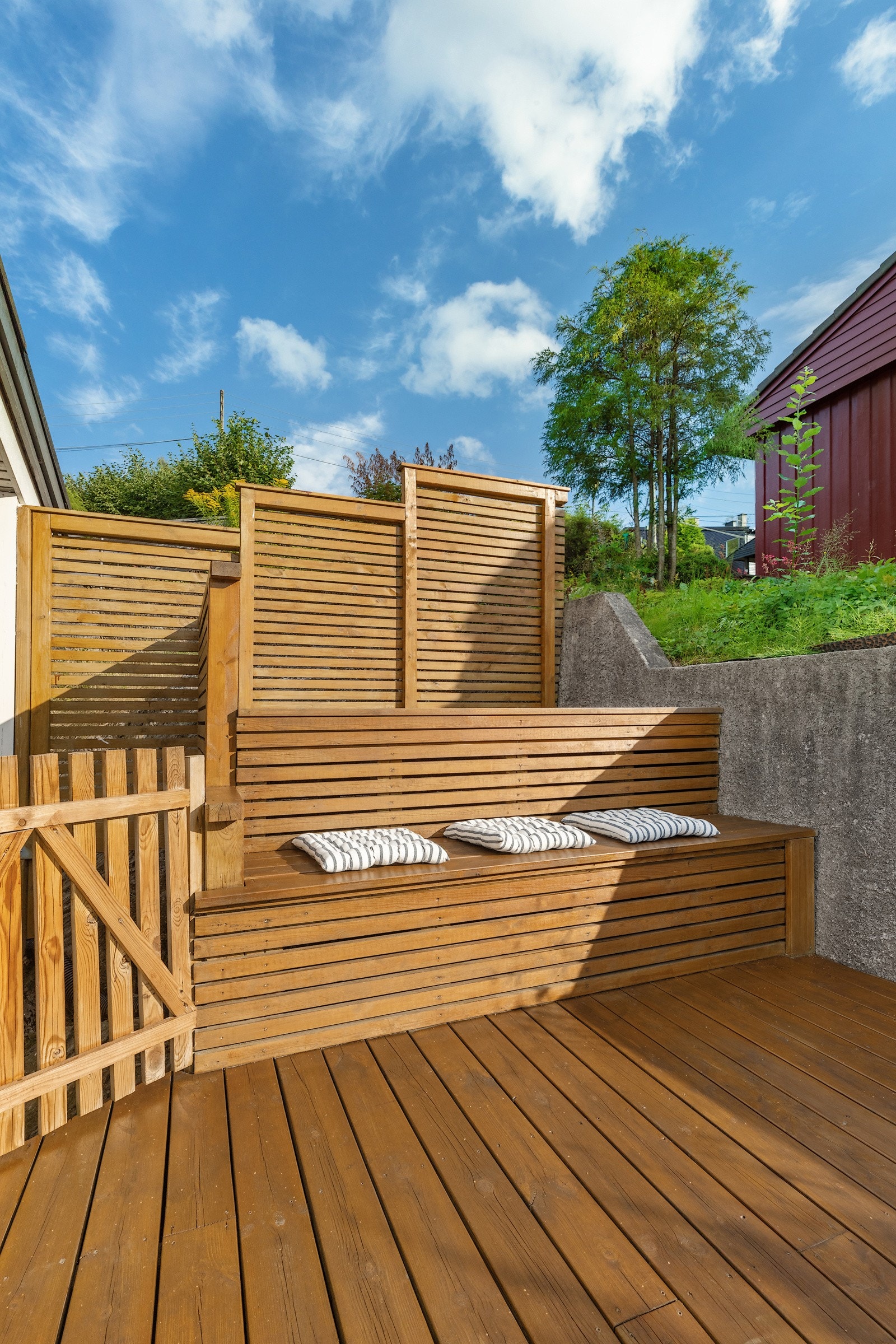 Hyggelig sitteplass på terrassen. Galleribilde