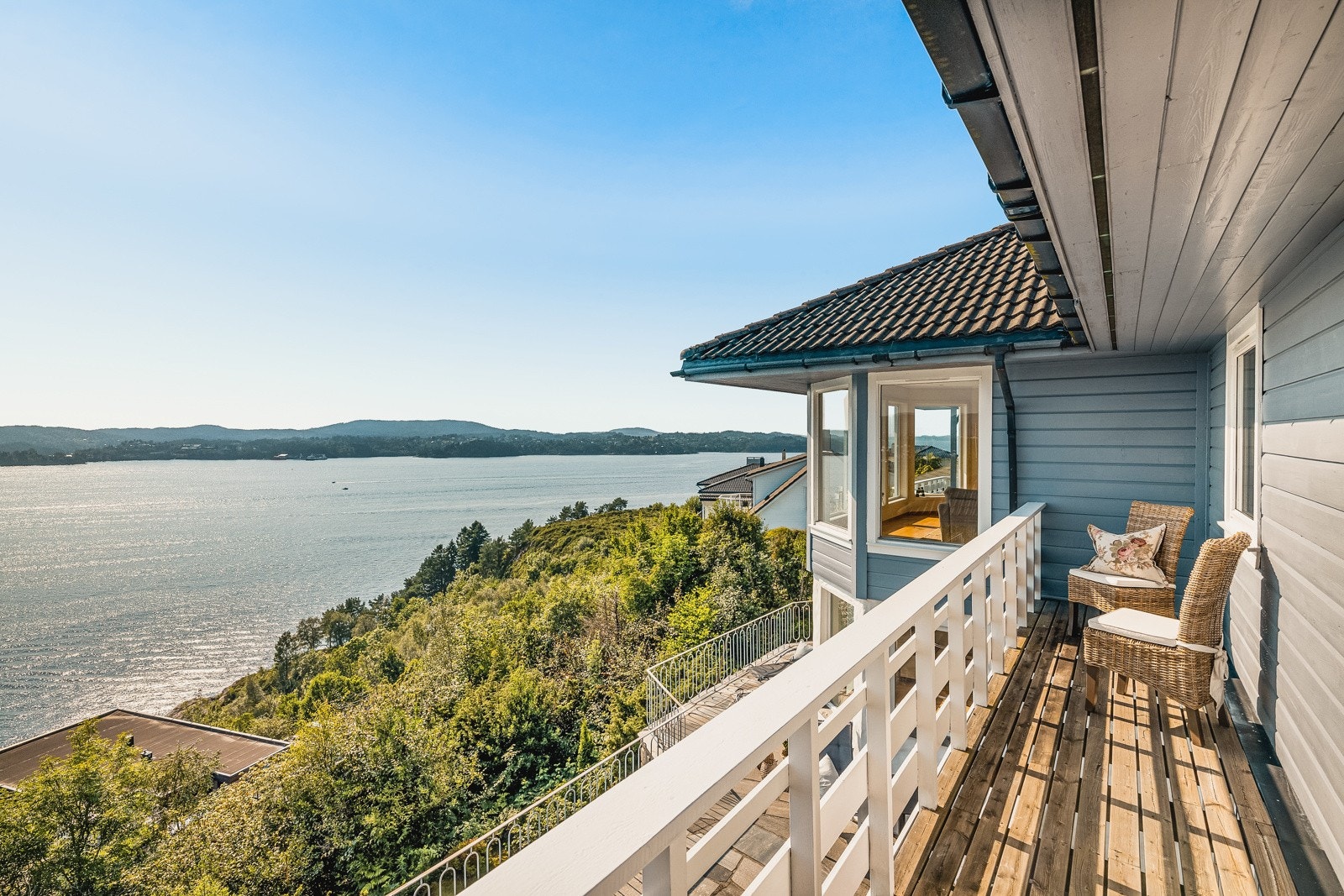 En av boligens flere terrasser! Galleribilde