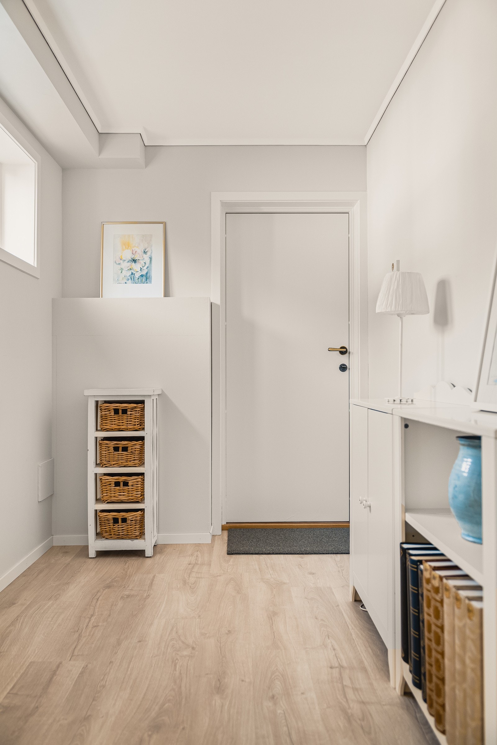 Bod med egen inngang fra uteområdet. Galleribilde