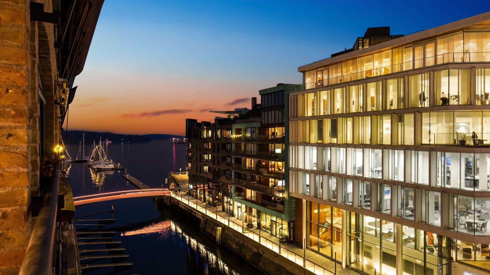 Her er det plass til ønskelig utemøblement, slik at man alltid er beredt for late sommerdager i solen. Galleribilde