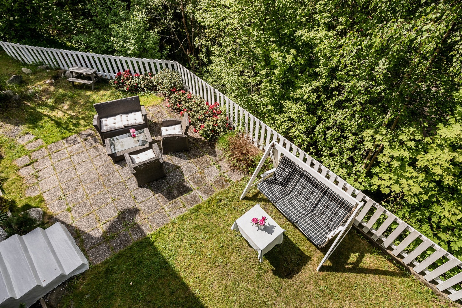 Flott hage med frodig preg. Galleribilde