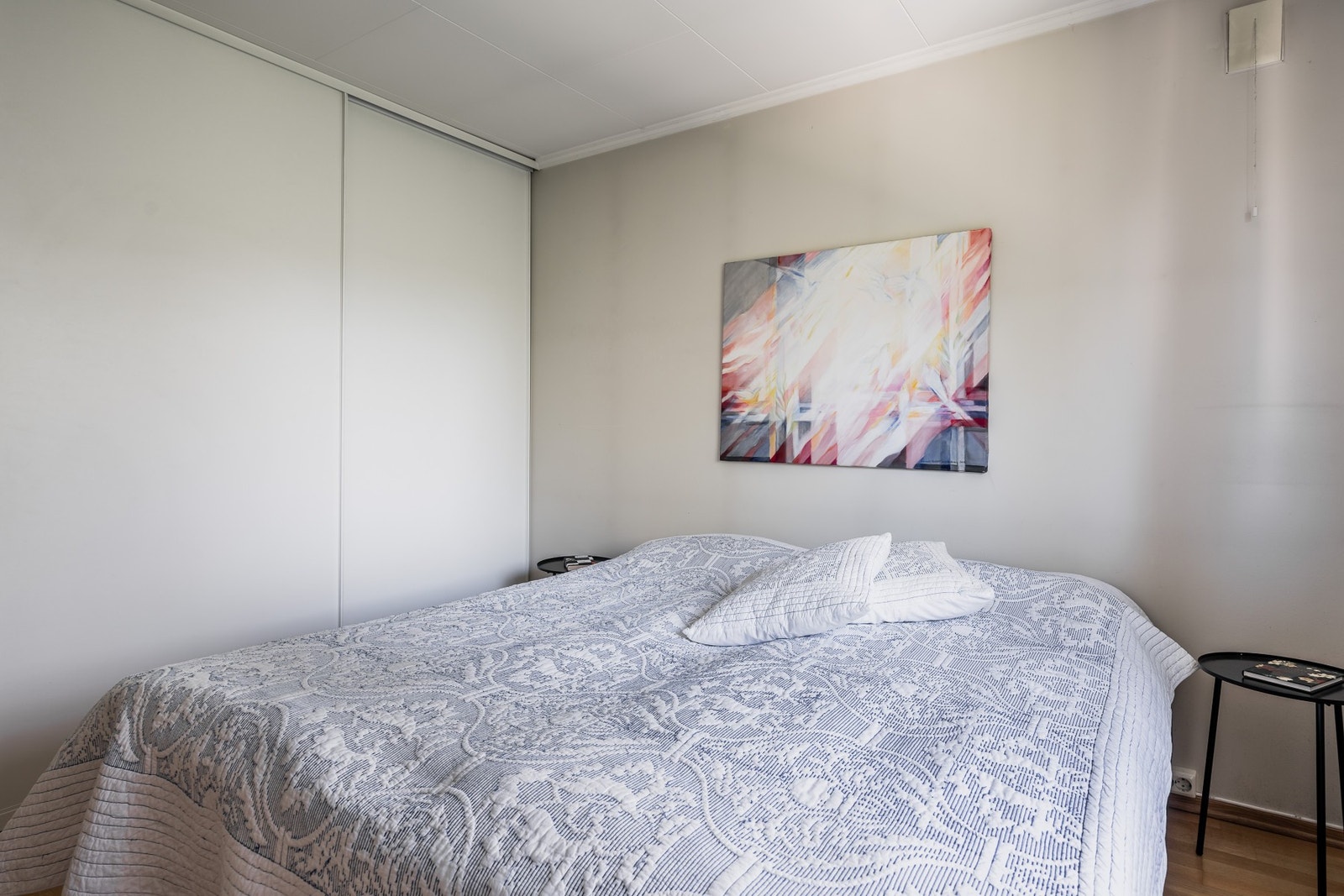 Smart skyvedørsgarderobe. Galleribilde