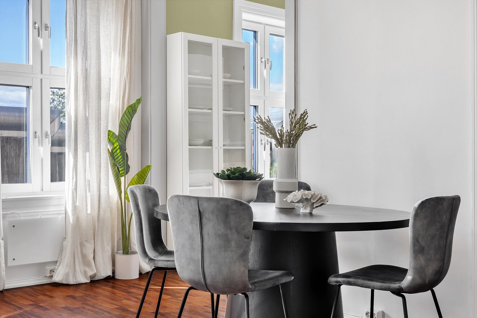 God plass til spisebord. Galleribilde