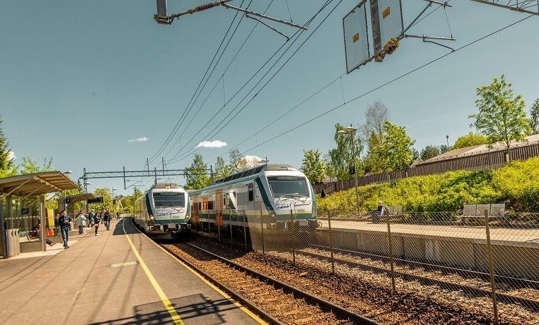 Kort vei til togstasjon 5-6 min, som bruker 12 min til Oslo sentrum. Galleribilde
