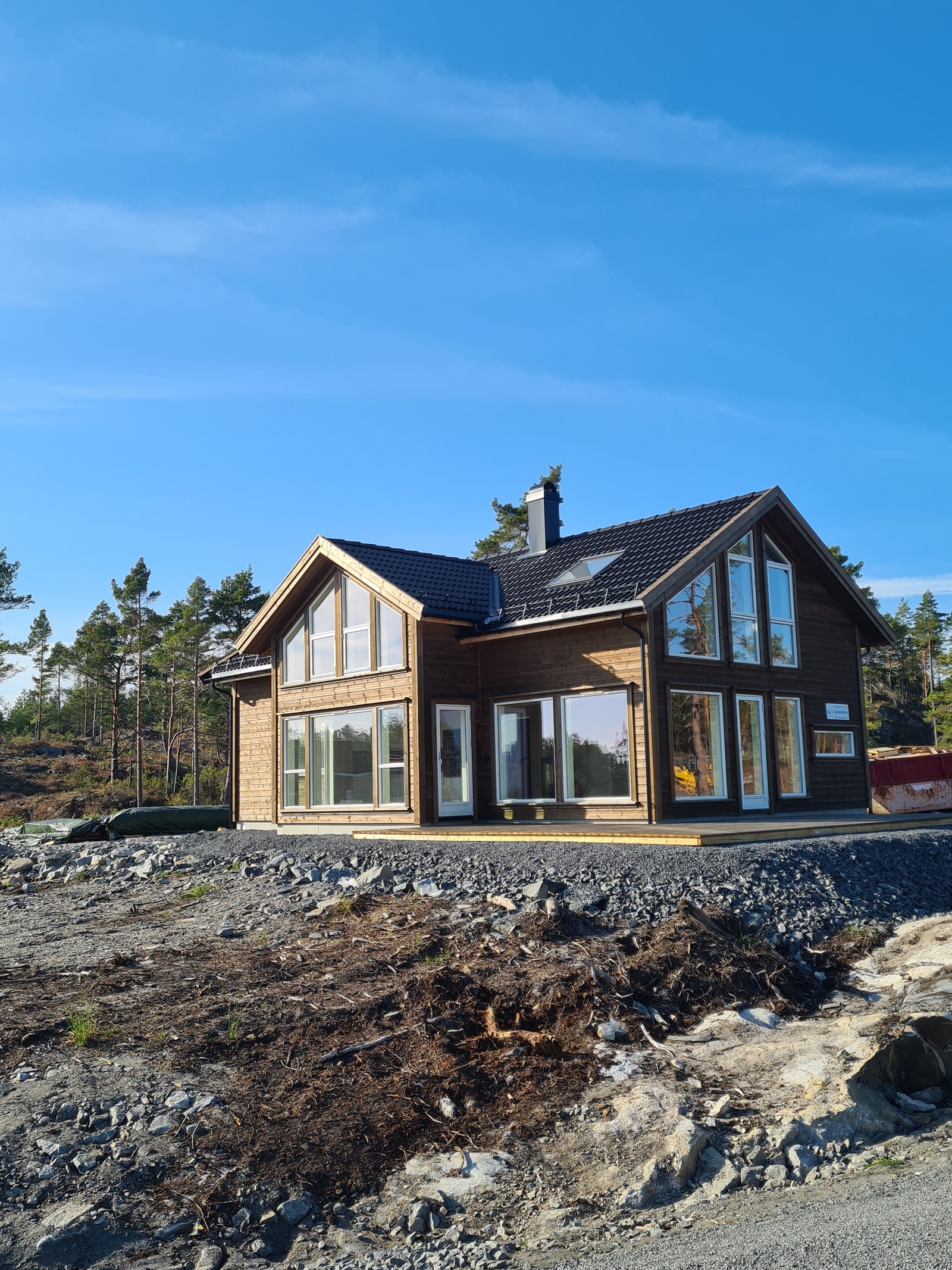 SOLGT. Hytten er solgt men det er flere tomter og mulig å bygge tilsvarende hytte på andre tomter. Galleribilde