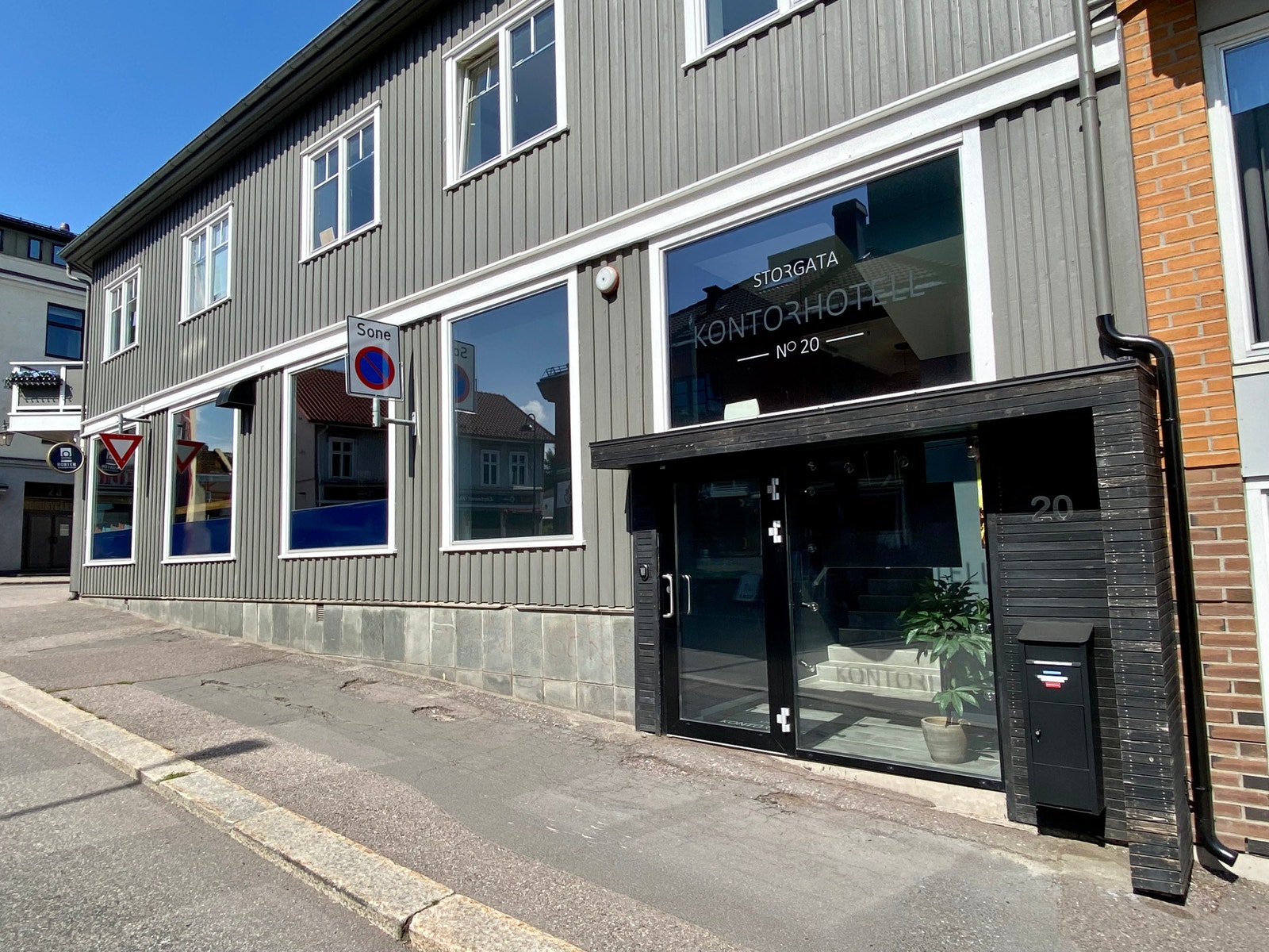 Inngangspartiet. Galleribilde