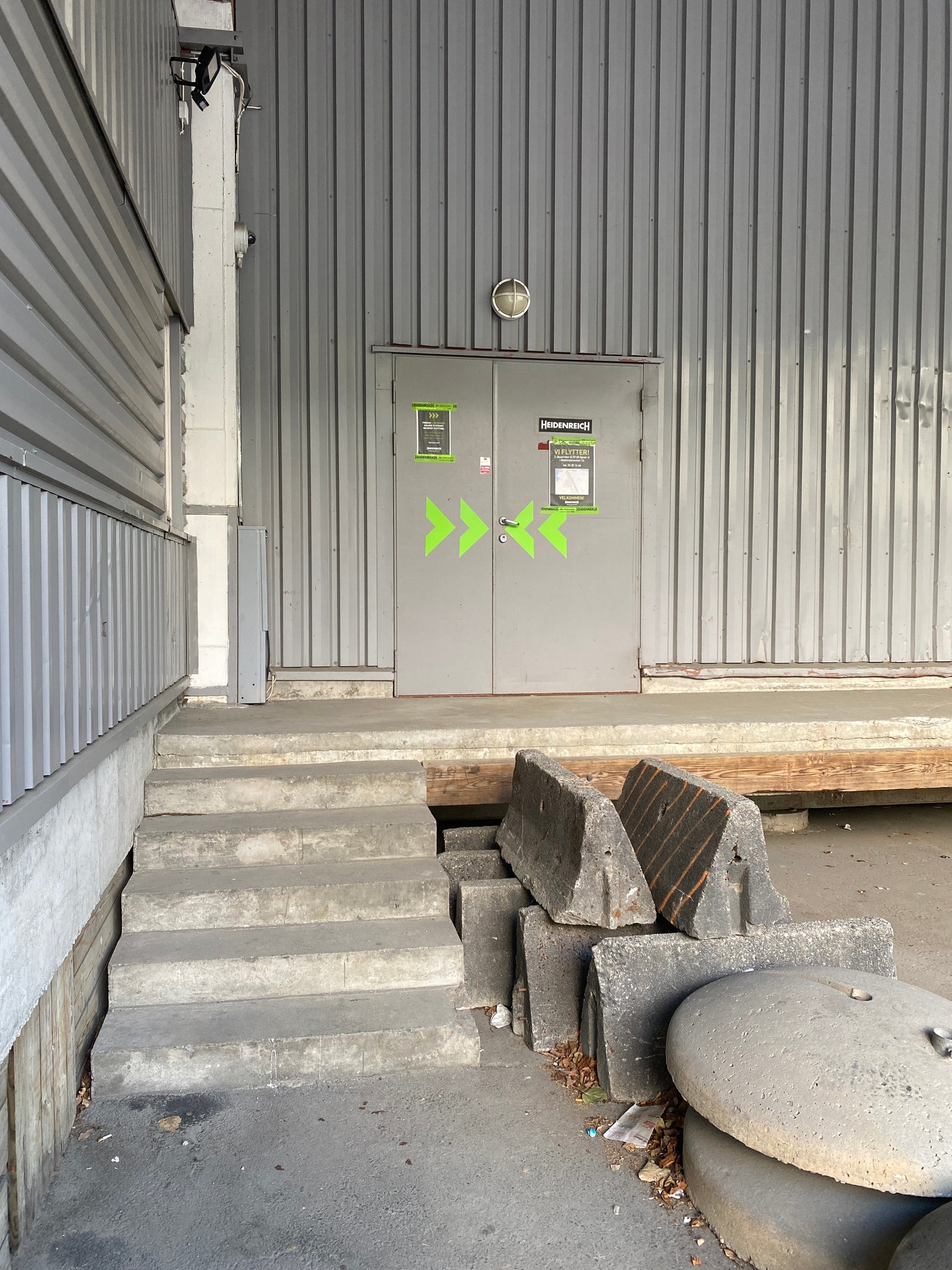 Enkel tilkomst med store biler Galleribilde