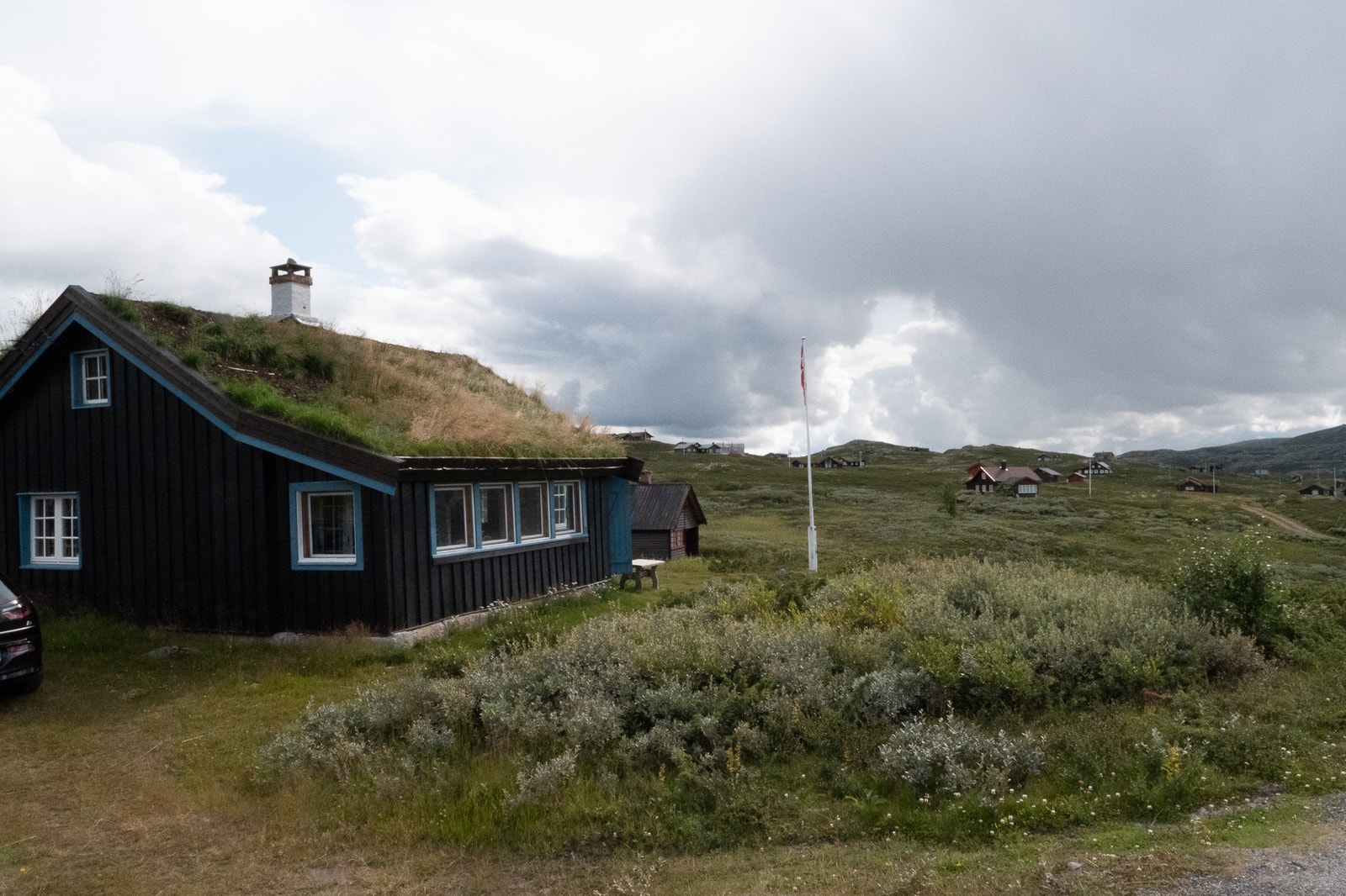 Larsbu om sommeren Galleribilde