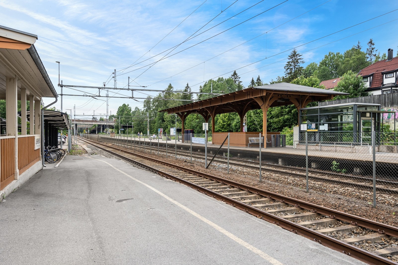 Lørenskog stasjon ca 5min gange fra leilighet, Kort avstand til Oslo og Lillestrøm Galleribilde