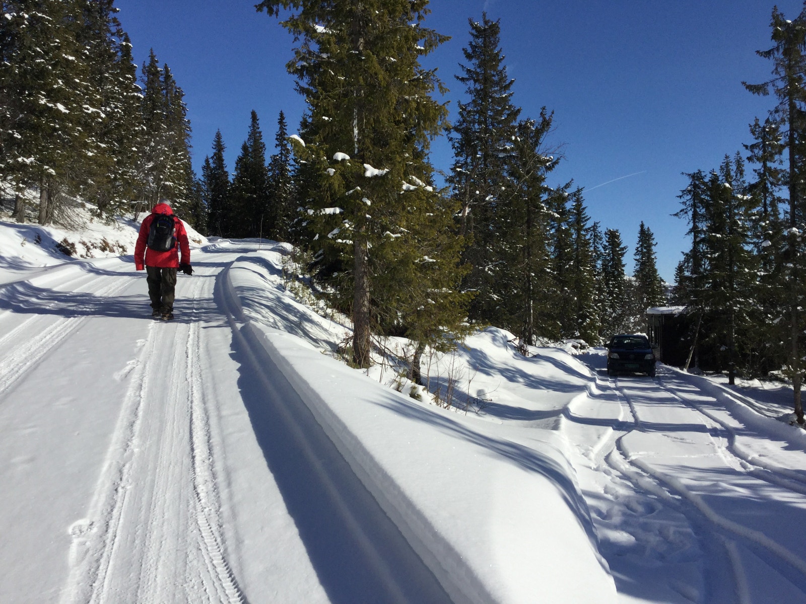 Bjørnerudseterveien videre opp mot skiløypene Galleribilde