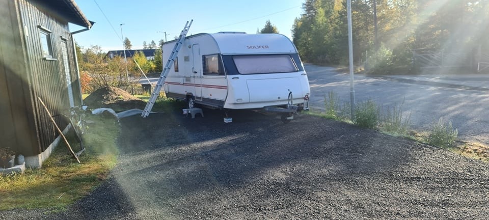 Parkering plass til 2 biler Galleribilde