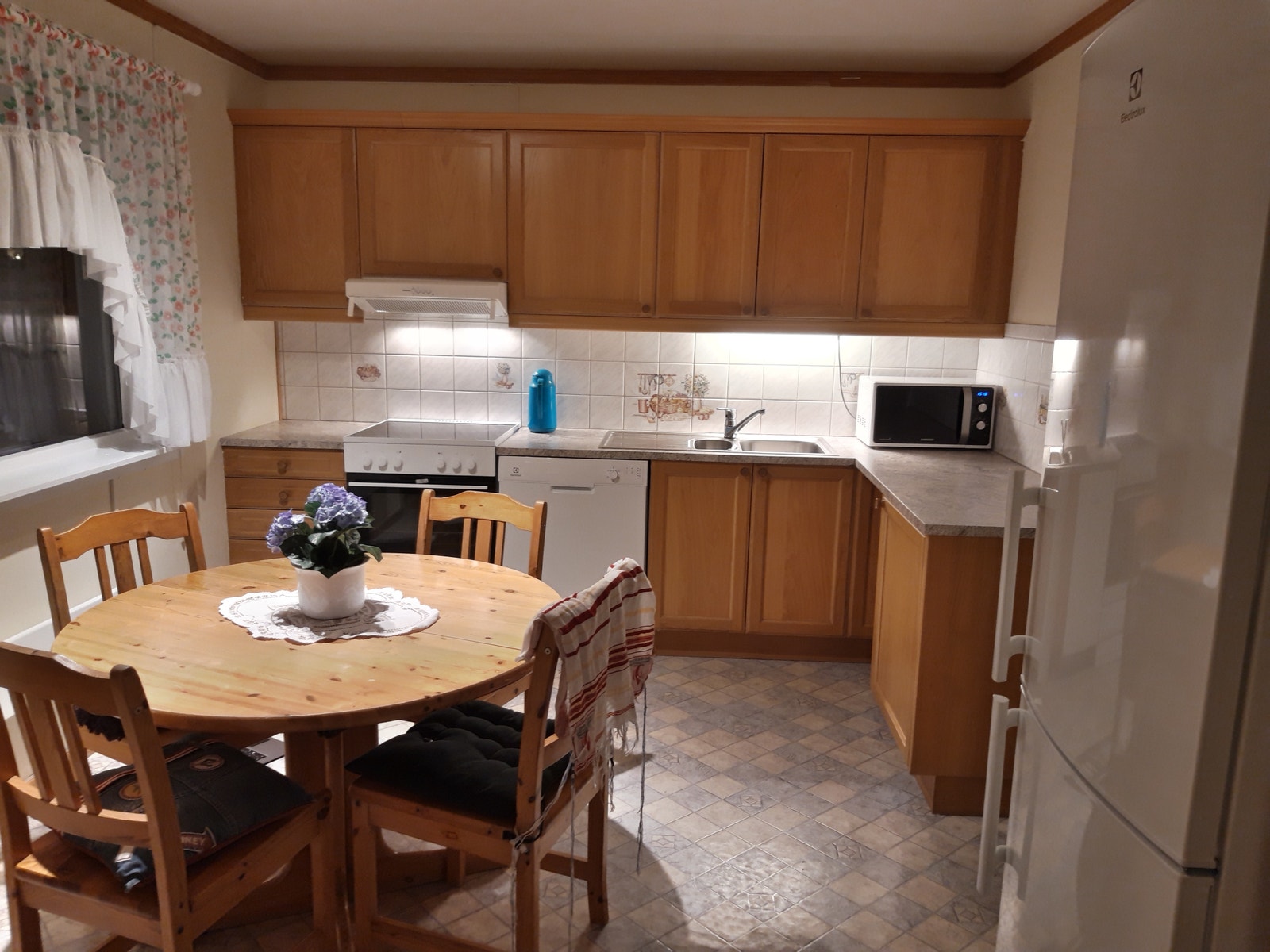 første etasje kjøkken Galleribilde