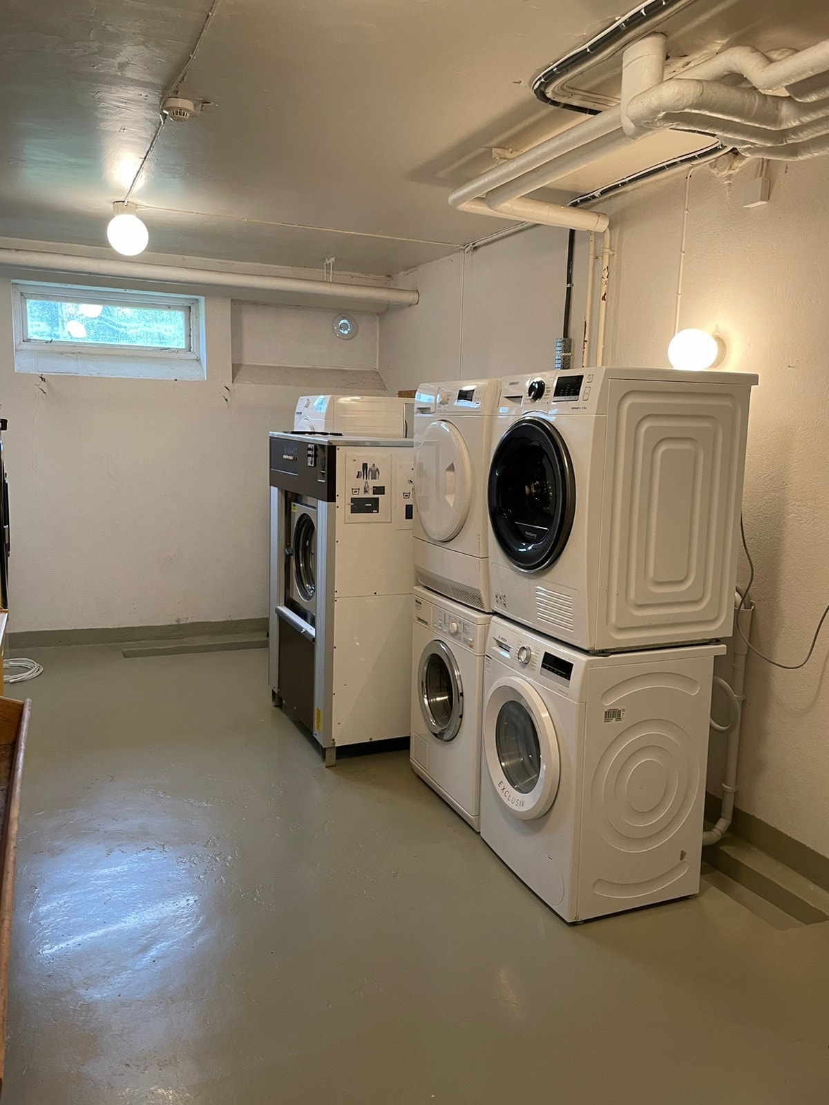 Felles vaskerom Galleribilde