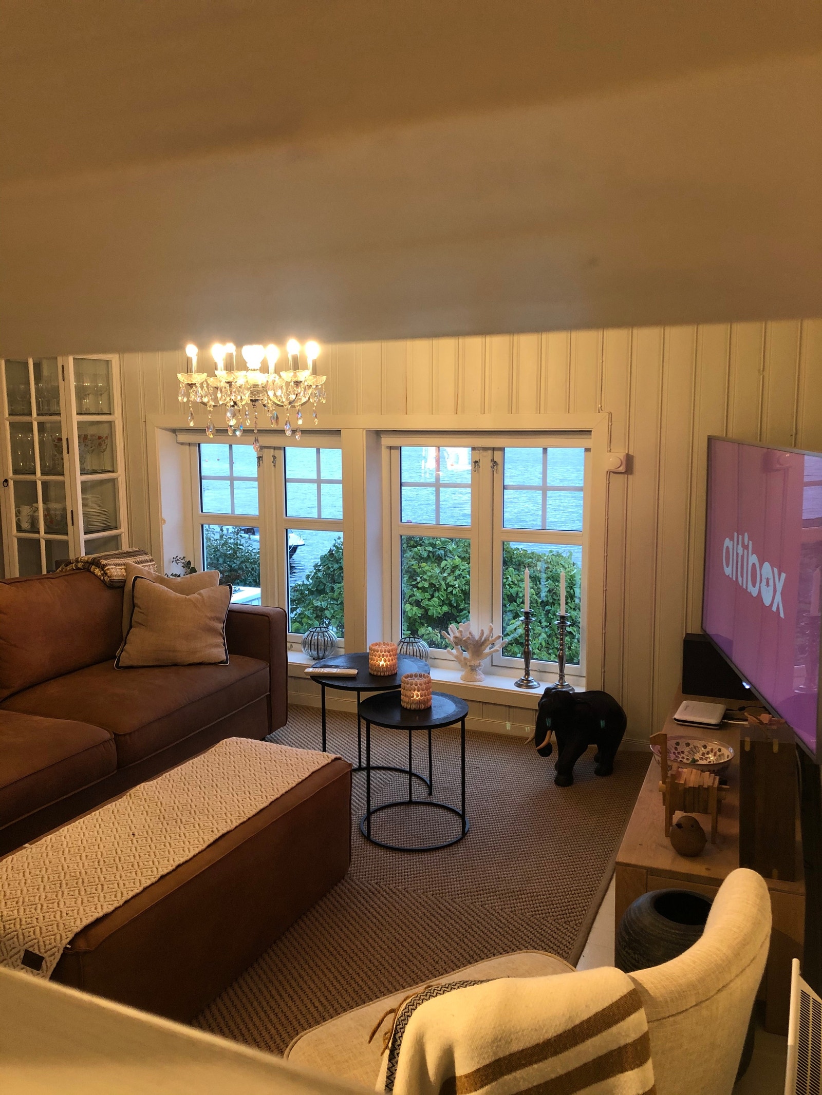 Stue leilighet/ sovesofa 150 seng Galleribilde