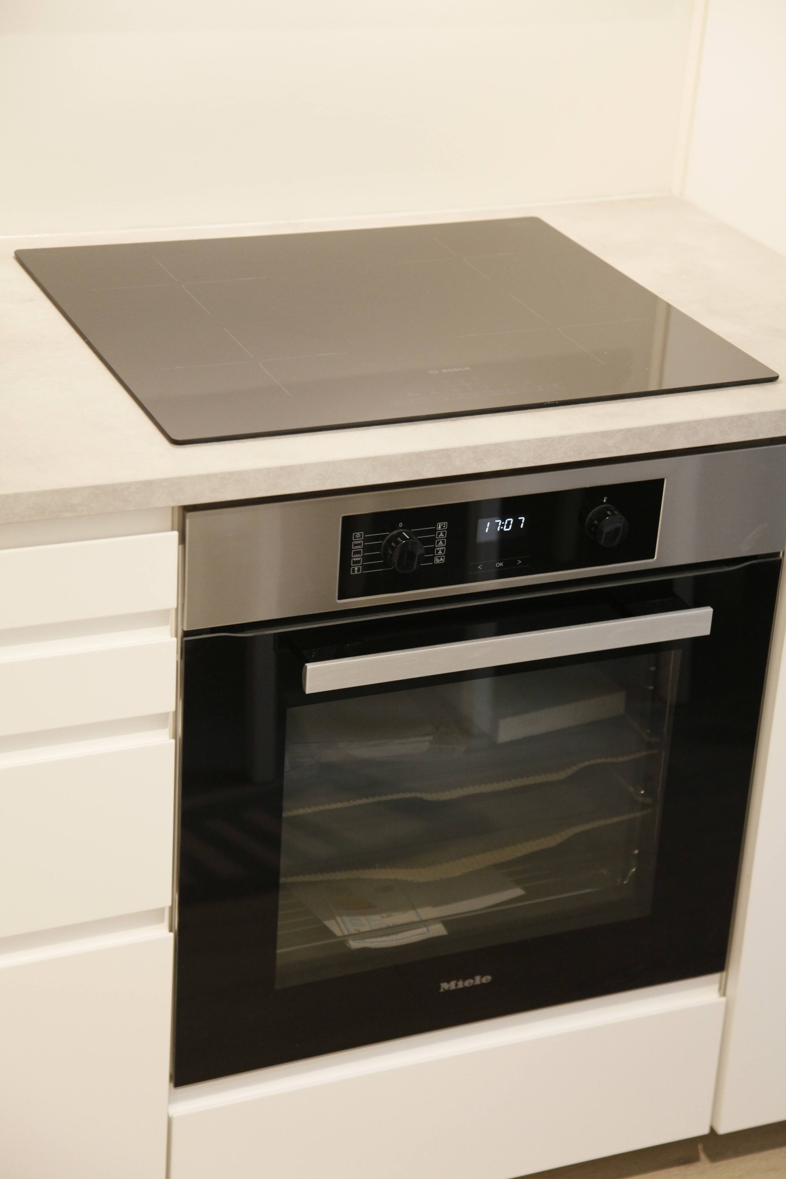 Ny toppplate + ovn fra Miele med flotte funksjoner! Galleribilde