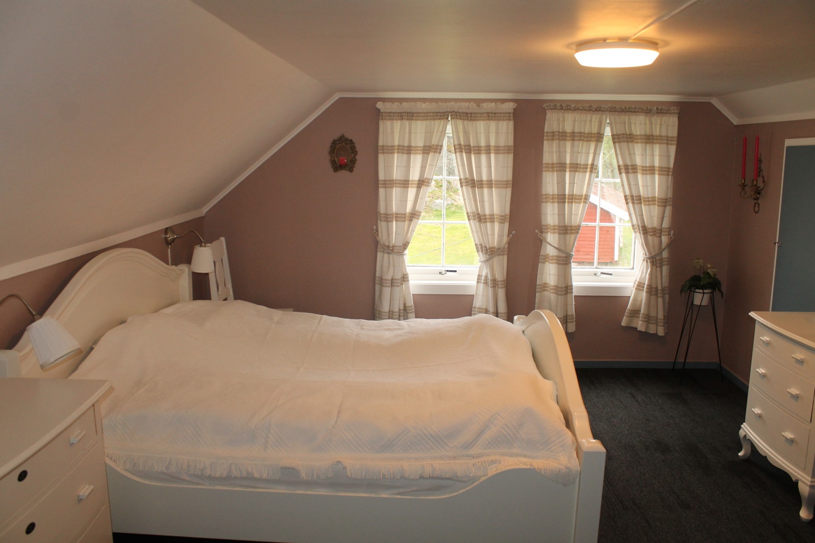 Soverom 1 med dobbeltseng Galleribilde