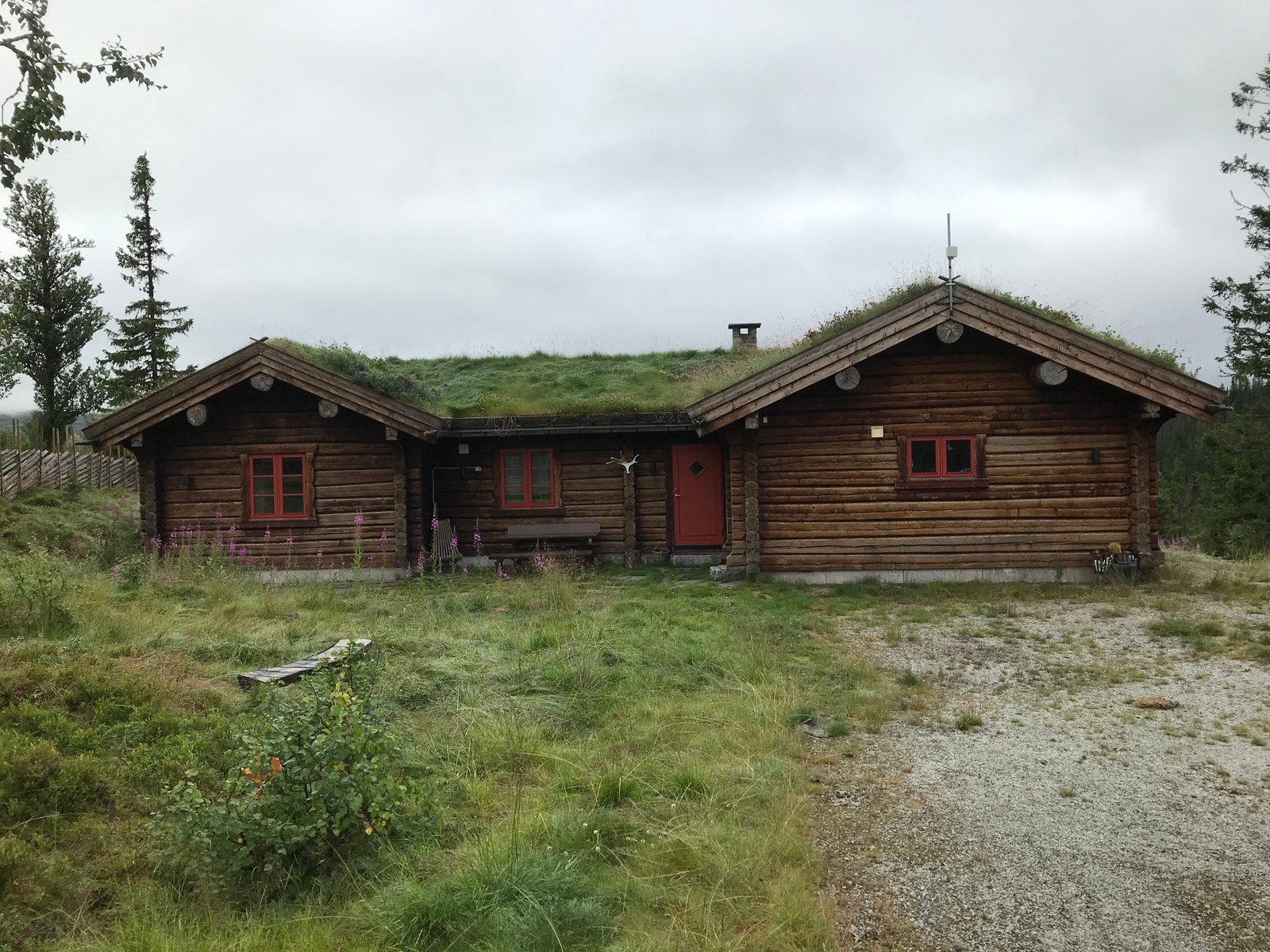 Nylig oppført hytte Galleribilde