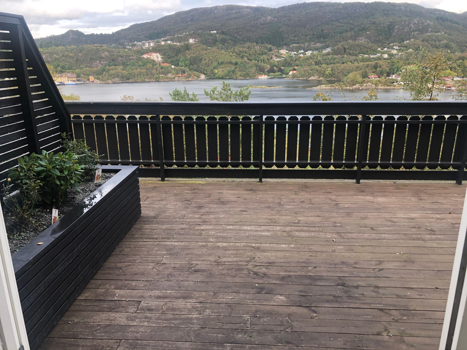 Utsikt fra døråpning Galleribilde