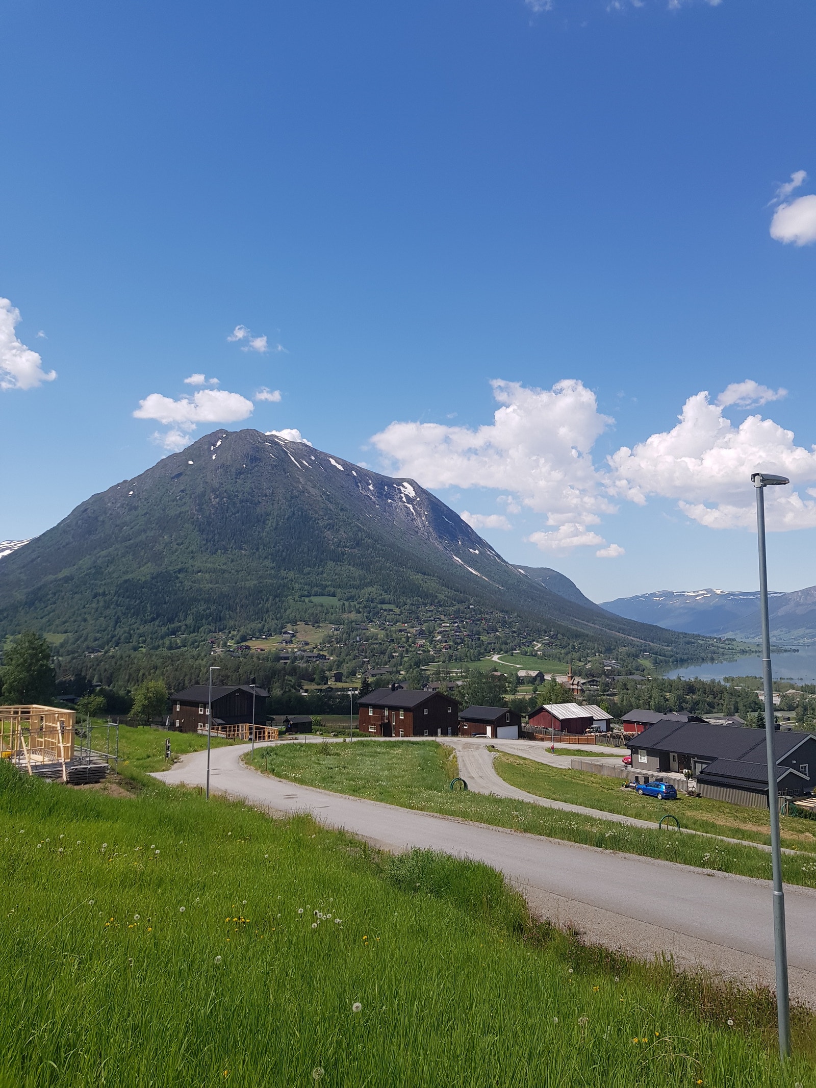 Utsikt frå dei øverste tomtene Galleribilde