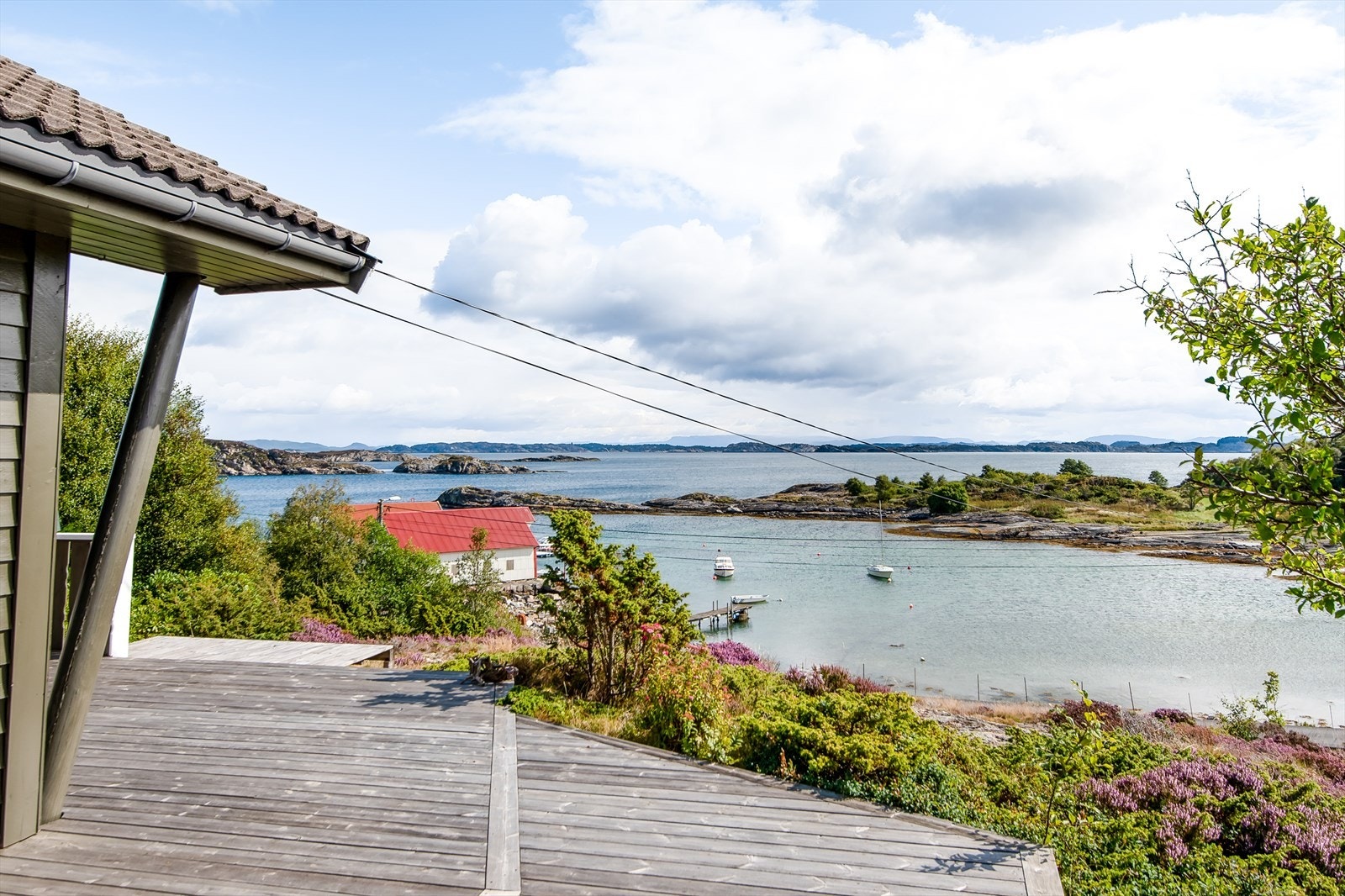 Båtfeste ligger like nedenfor eiendommen. Galleribilde