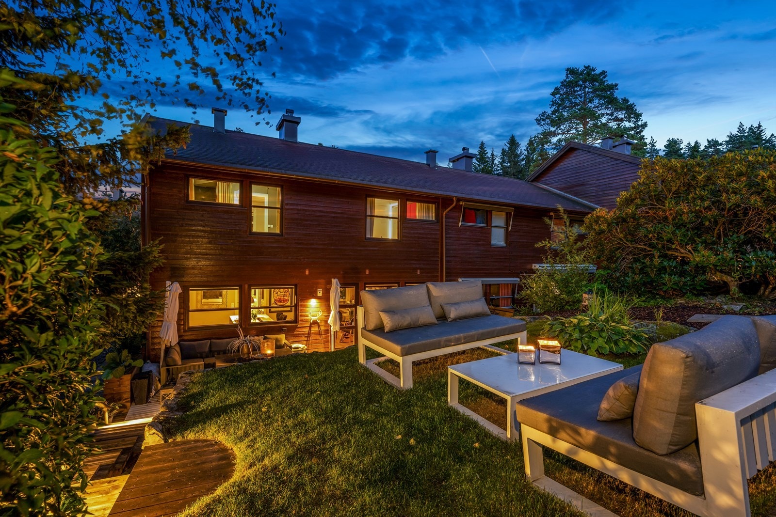 Uteplass Galleribilde