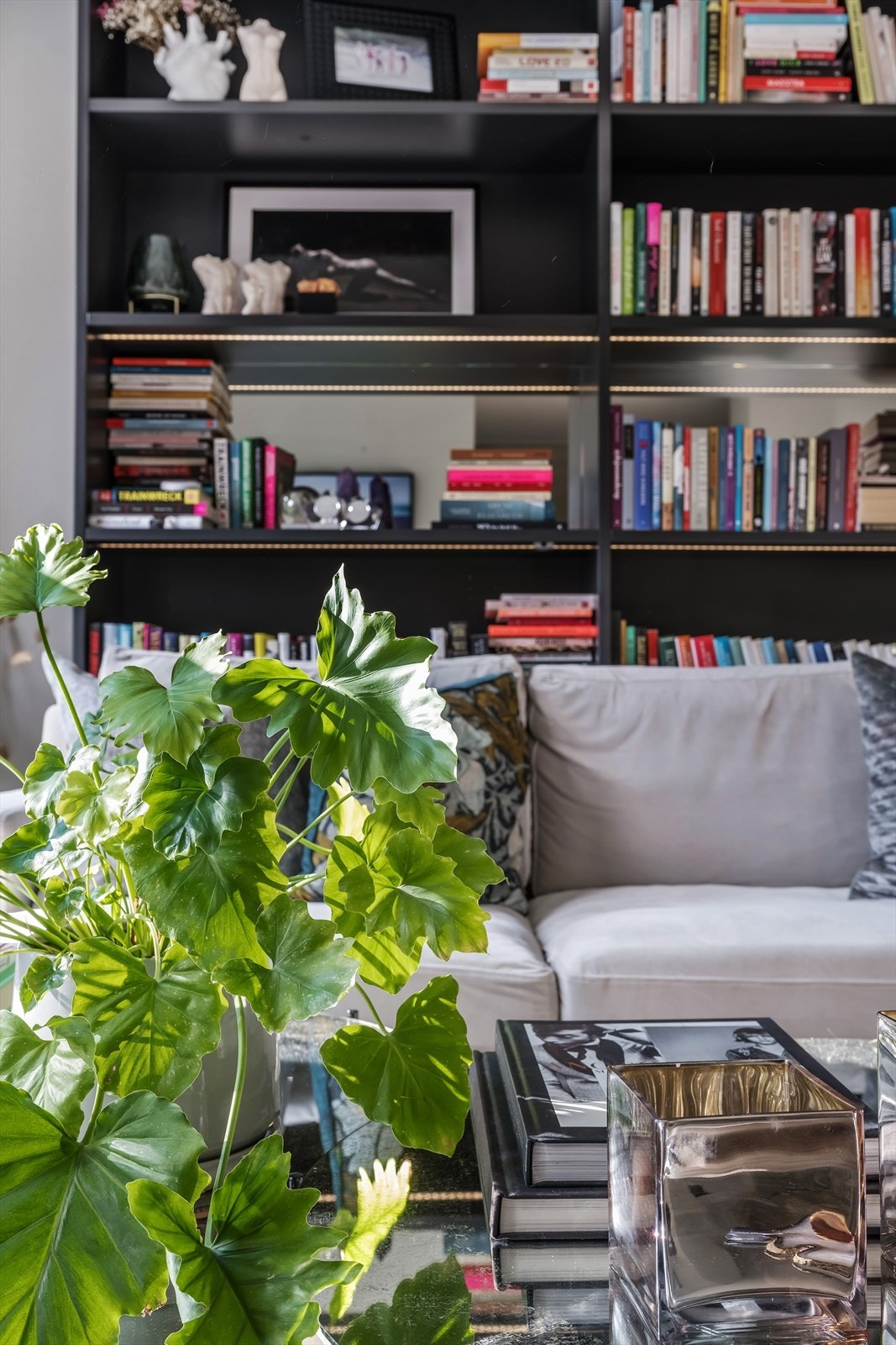 Det er gjennomgående smakfulle farge- og materialvalg. Galleribilde