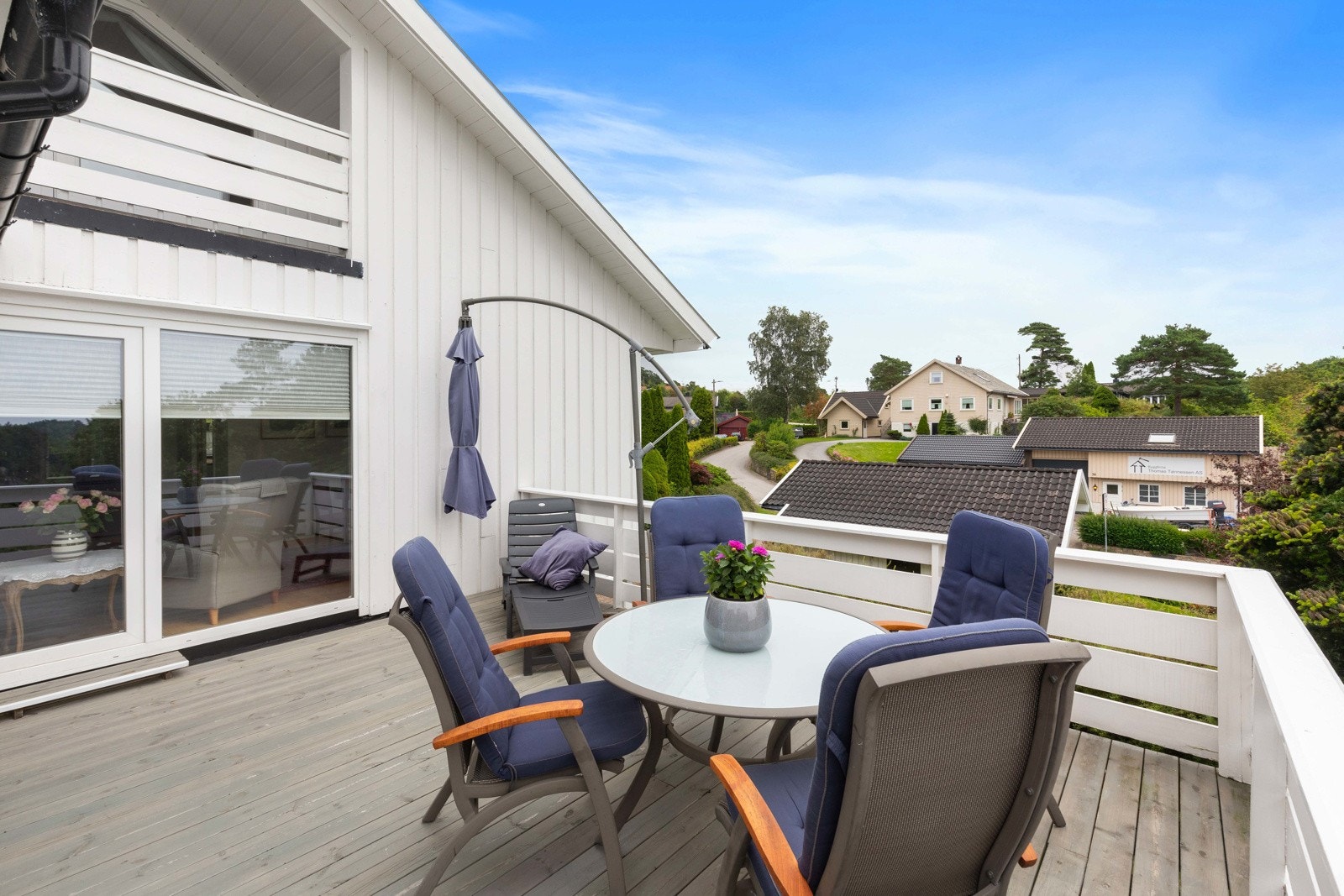 Veranda utenfor stue Galleribilde