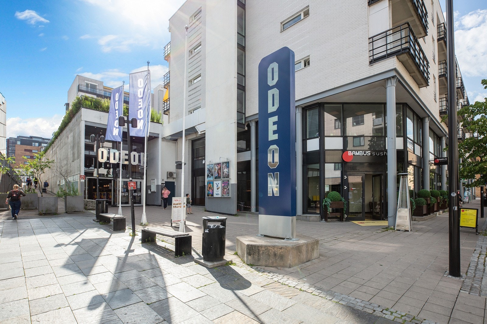 Sandvika sentrum byr på kulturhus, moderne kino og stort bibliotek Galleribilde