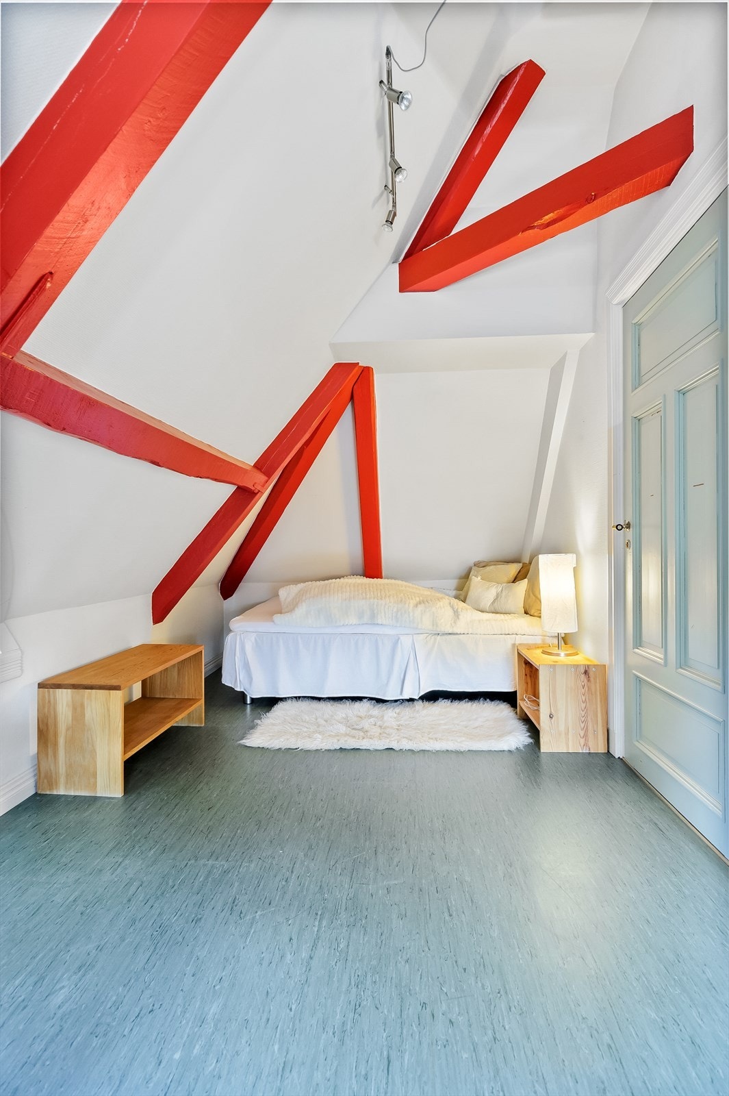 Innredet rom i loftsetasjen Galleribilde