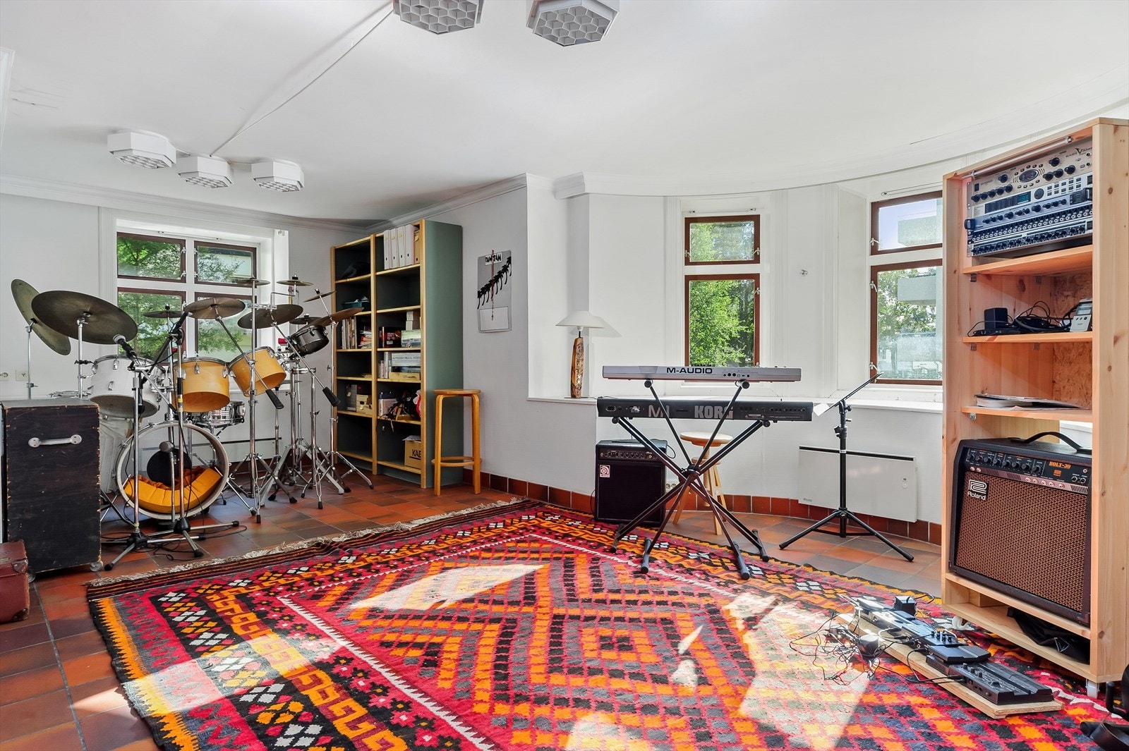 Kjellerstue i underetasjen Galleribilde