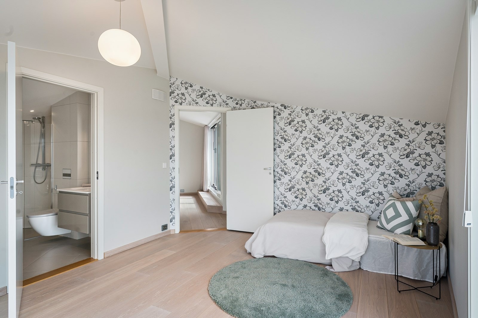 Soverom lll med god garderobeplass Galleribilde