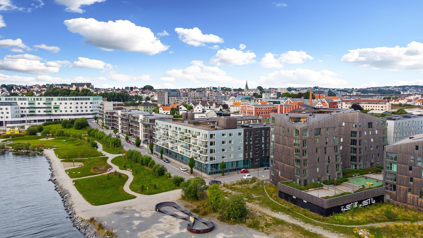 Flotte tur- og rekreasjonsområder finner man umiddelbart frem til Rosenli og Godalen. Her er det også tilrettelagt med grillsteder og badeplass Galleribilde
