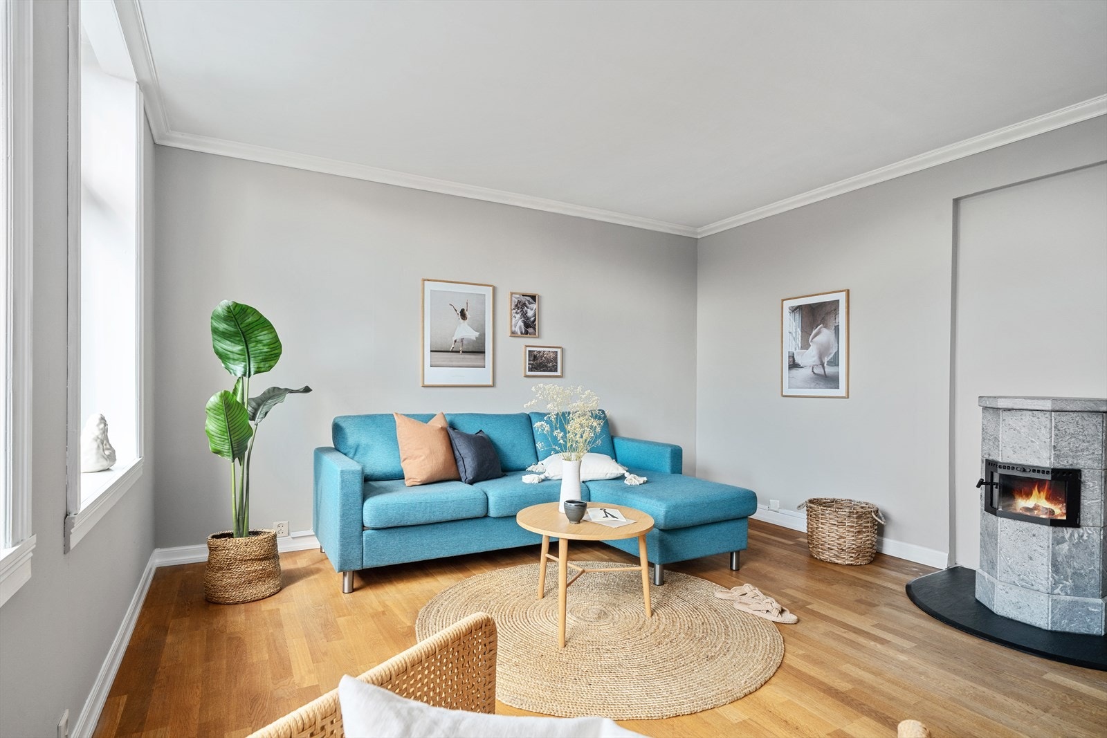 Flere rom i leiligheten er nymalt i 2021 av profesjonelle malere. Galleribilde